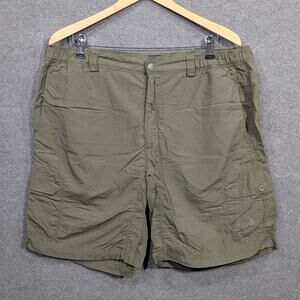 The North Face Shorts Mens XL Cargo Nylon Outdoor Hidden Pocket Boy Scout Green